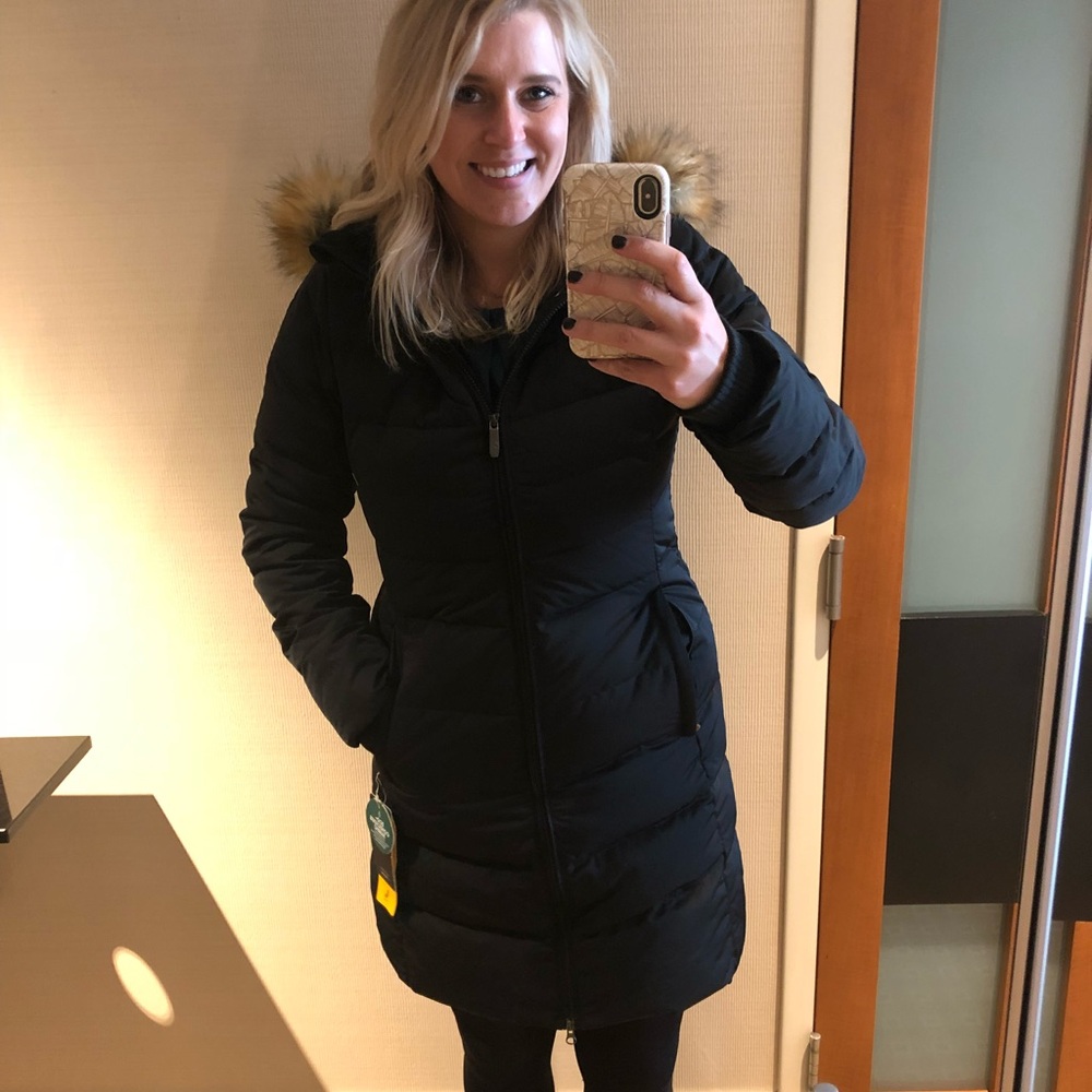 Lolë Responsible Down Black Puffer Coat